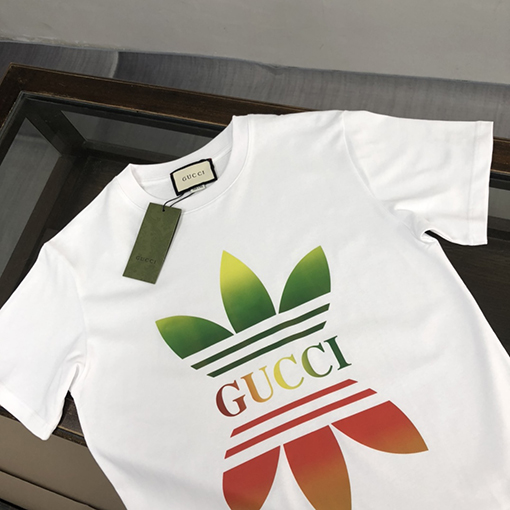 グッチ半袖Tシャツスーパーコピー GUCCIロゴポイント