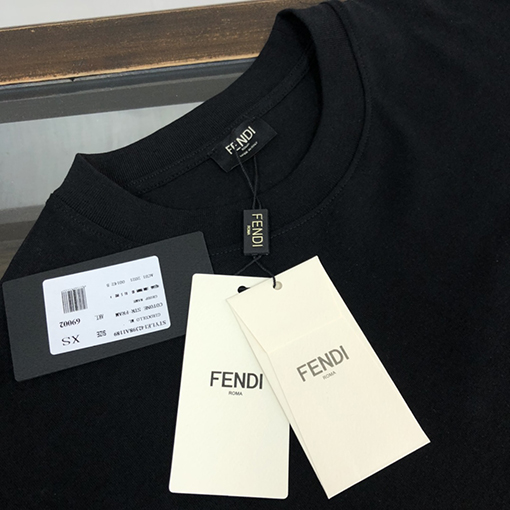 フェンディ 半袖スーパーコピー スーパーコピー FENDI半袖 Tシャツ