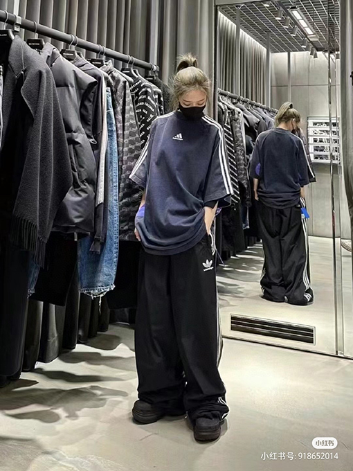 コラボ!!バレンシアガ x アディダス 半袖スーパーコピーガBALENCIAGA半袖 Tシャツ