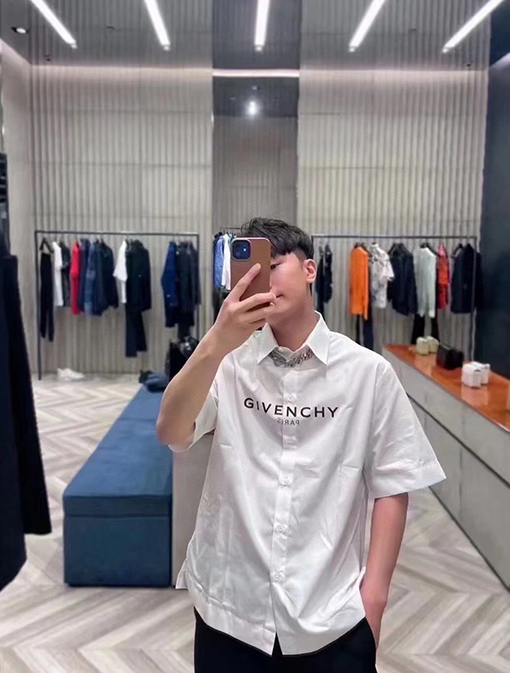 ジバンシイ シャツスーパーコピー GIVENCHYおしゃれ シャツ
