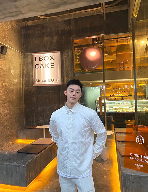 ルイヴィトン シャツスーパーコピー Louis Vuitton おしゃれ シャツ