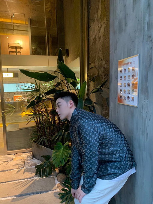 ルイヴィトン シャツスーパーコピー Louis Vuitton おしゃれ シャツ