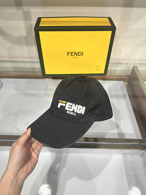 23新作!! フェンディ CAP 帽子 FENDI 人気 刺繍 帽子