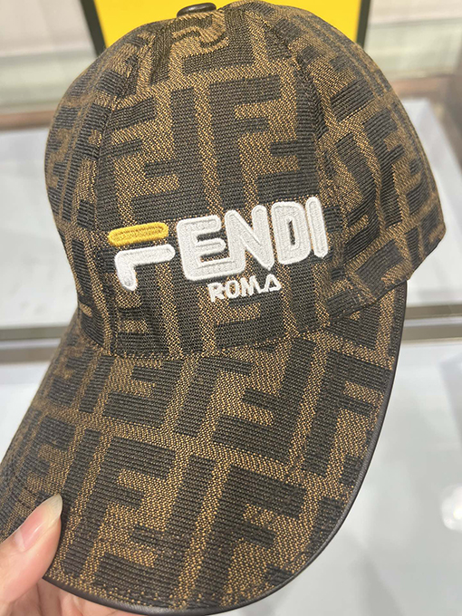 23新作!! フェンディ CAP 帽子 FENDI 人気 刺繍 帽子