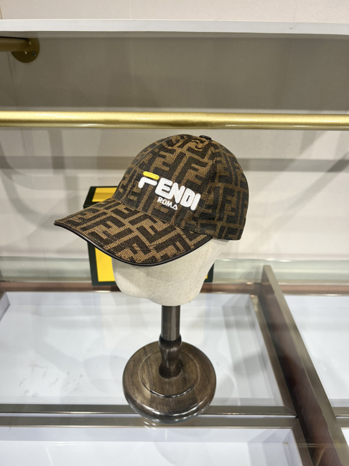 23新作!! フェンディ CAP 帽子 FENDI 人気 刺繍 帽子