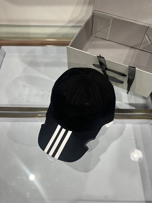 23新作!! バレンシアガ  CAP 帽子 balenciaga 刺繍 帽子