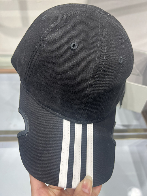 23新作!! バレンシアガ  CAP 帽子 balenciaga 刺繍 帽子