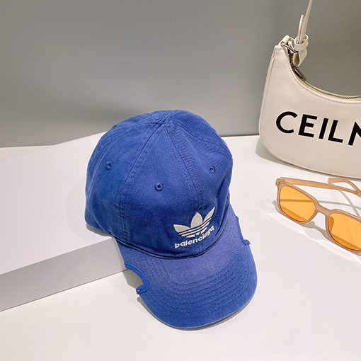 コラボ 23新作!! バレンシアガ x アディダス  CAP 帽子 balenciaga 刺繍 帽子