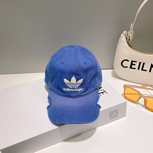 コラボ 23新作!! バレンシアガ x アディダス  CAP 帽子 balenciaga 刺繍 帽子