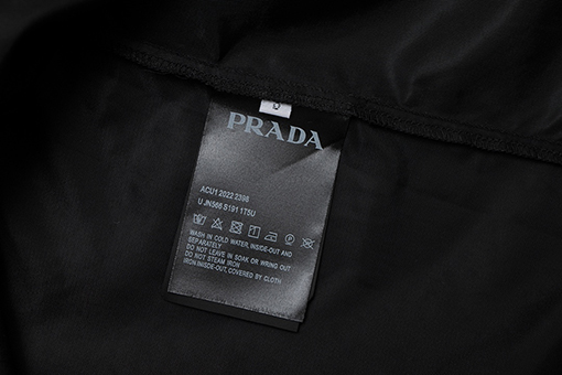 23新作!!  プラダ   人気シャツ PRADA 三角ロゴプレート