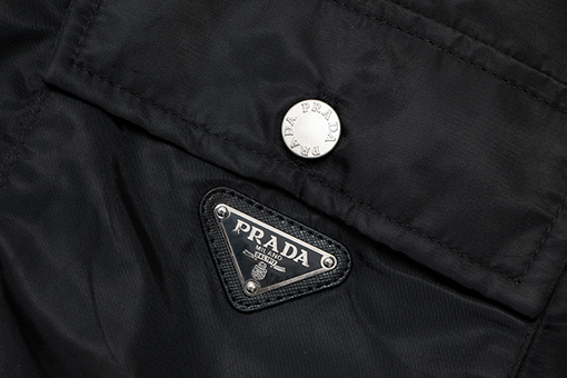 23新作!!  プラダ   人気シャツ PRADA 三角ロゴプレート