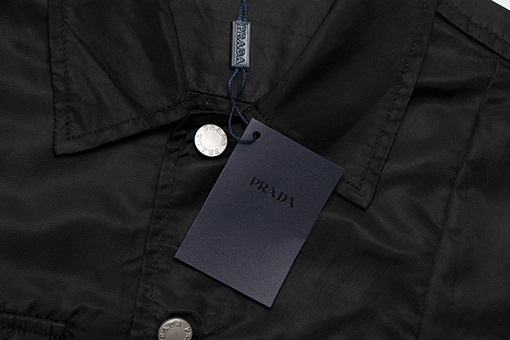 23新作!! プラダ 人気シャツ PRADA 三角ロゴプレート 半袖シャツ
