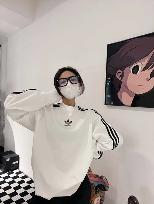 コラボ✦ バレンシアガ x アディダス長袖 Tシャツ BALENCIAGA刺繍ロゴ