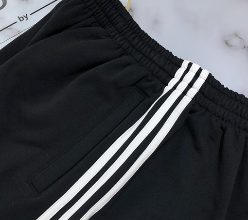 コラボ✦ バレンシアガ x アディダス パンツ BALENCIAGA刺繍ロゴ ショート ハーフパンツ