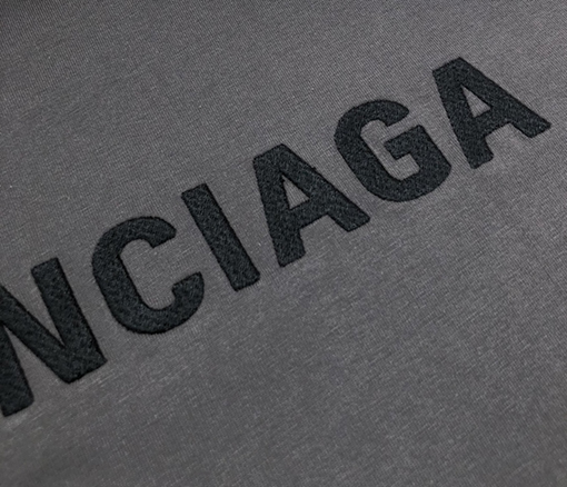 バレンシアガ  半袖  Tシャツ  BALENCIAGA 刺繍ロゴ