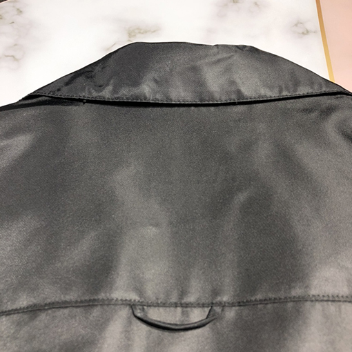23新品!! プラダ  シャツ PRADA おしゃれ  シャツ  PRADA三角ロゴプレート