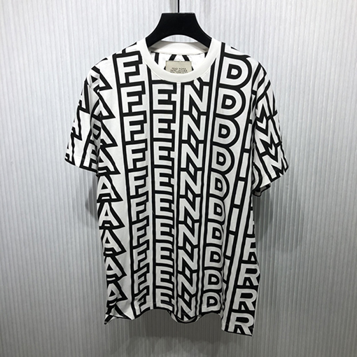 フェンディ半袖Tシャツ FENDI メンズレディース 半袖 Tシャツの通販