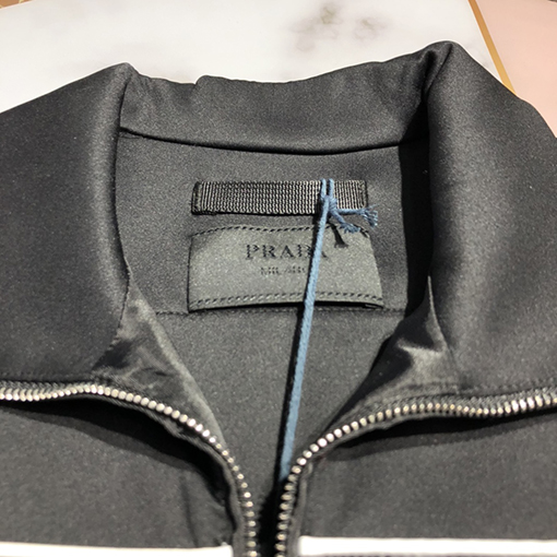 23新品!! プラダ ジャケット アウター PRADA三角ロゴプレート