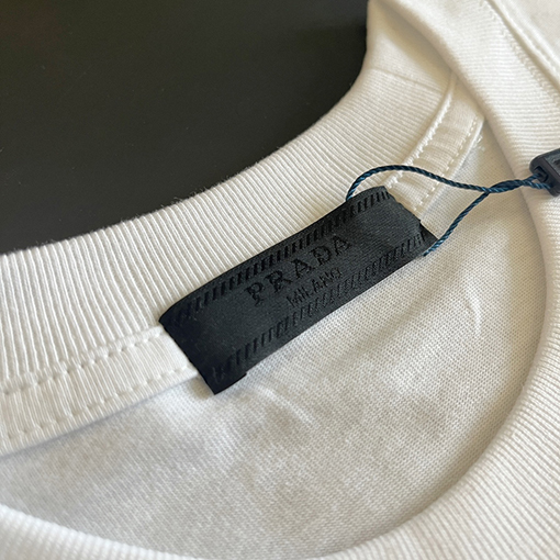 プラダ 半袖Tシャツスーパーコピー PRADA 三角ロゴプレート