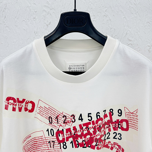 マルタンマルジェラ 半袖 スーパーコピー Maison Margielaロゴ プリント 半袖Tシャツ