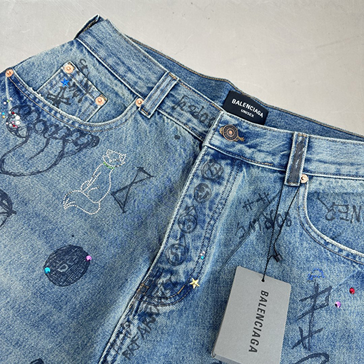バレンシアガデニムパンツ スーパーコピーBALENCIAGA ロゴ プリント