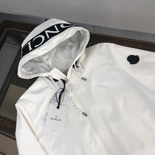 モンクレール ジャケットアウター MONCLERジャケットアウター