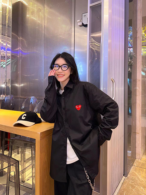 COMME des GARCONS コムデギャルソン シャツ 男女兼用 人気 シャツ