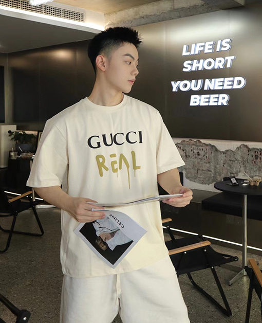 グッチ半袖Tシャツ  GUCCI プリント メンズファッション通販  2色