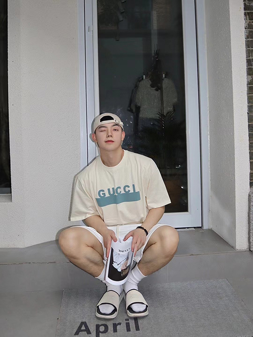 【流行り】 グッチ半袖Tシャツ  GUCCI プリント メンズファッション通販  2色