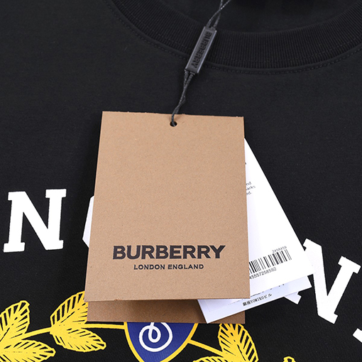 入荷!! バーバリー 半袖 スーパーコピー BURBERRY メンズレディース 半袖 Tシャツの通販