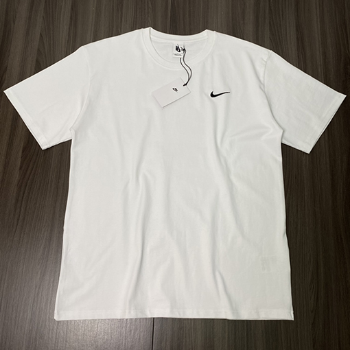 コラボスーパーコピー ナイキ x ステューシー レタリングプリント 半袖Tシャツ