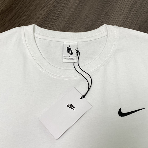 コラボスーパーコピー ナイキ x ステューシー レタリングプリント 半袖Tシャツ
