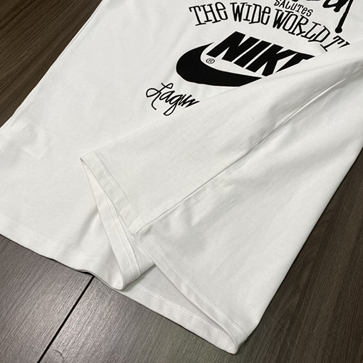 コラボスーパーコピー ナイキ x ステューシー レタリングプリント 半袖Tシャツ