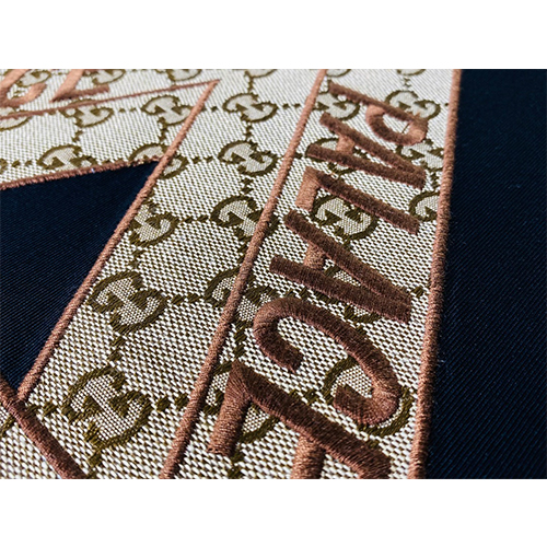 グッチ  刺繍 半袖Tシャツメンズファッション通販