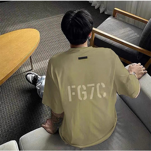 フィアオブゴッド プリント半袖Tシャツ FG7Cロゴポイント