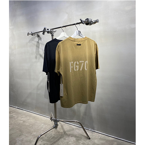 フィアオブゴッド プリント半袖Tシャツ FG7Cロゴポイント