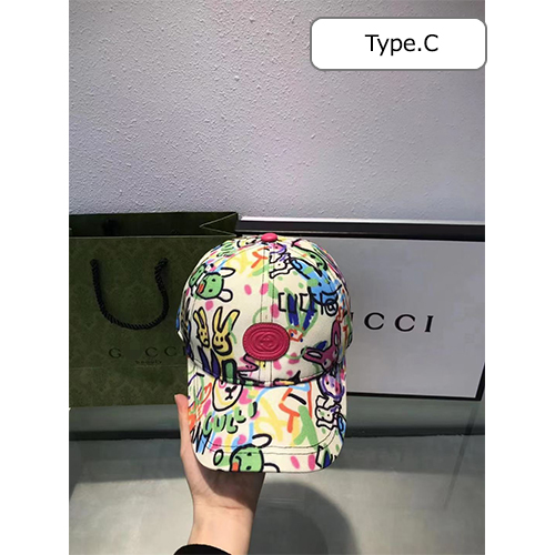 グッチ   CAP 帽子 カスタム感覚で楽しむ！アルファベット刺繍入りキャップ