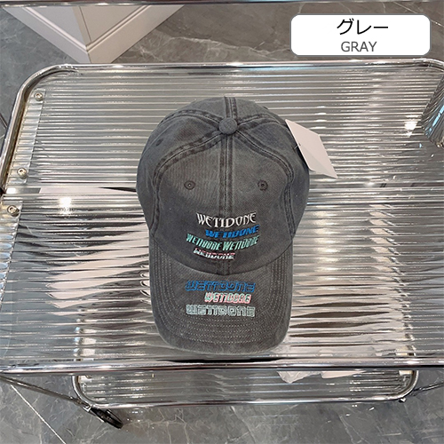 WE11DONE  CAP 帽子   オシャレなヘッドウェアの必須アイテム 刺繍入りダックビルキャップ