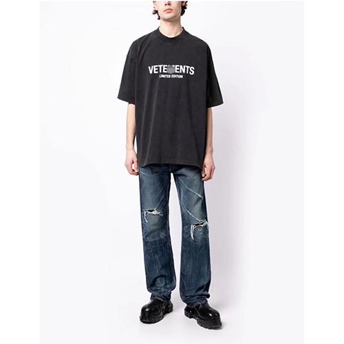ヴェトモン ゆったりシルエットのアルファベットプリント半袖Tシャツコピー