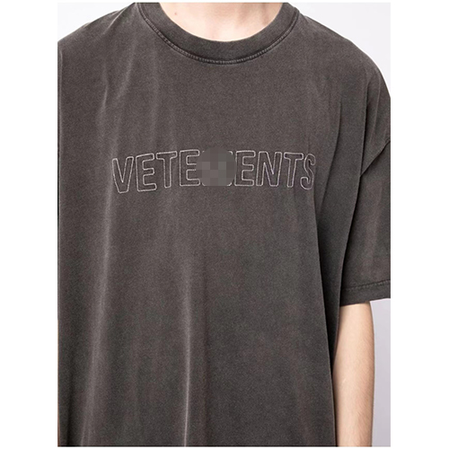 ヴェトモンコピー ルーズフィットのアルファベットプリントTシャツ