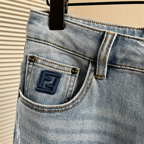 フェンディ デニムパンツ スーパーコピー メンズファッション