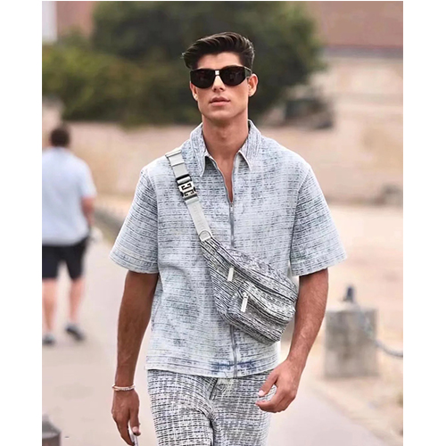 ジバンシイ メンズ レディース おしゃれ  シャツ  GIVENCHY