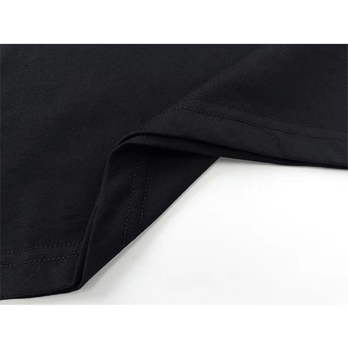 ジバンシイ 半袖Tシャツ ネックラインのチェインポイント