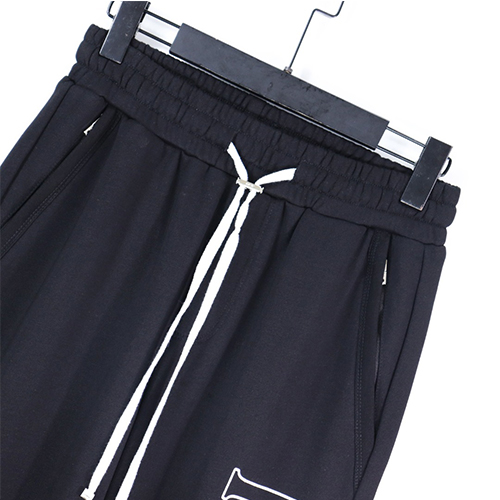 アミリ スーパーコピー  スウェットパンツ　AMIRI　ロゴプリント