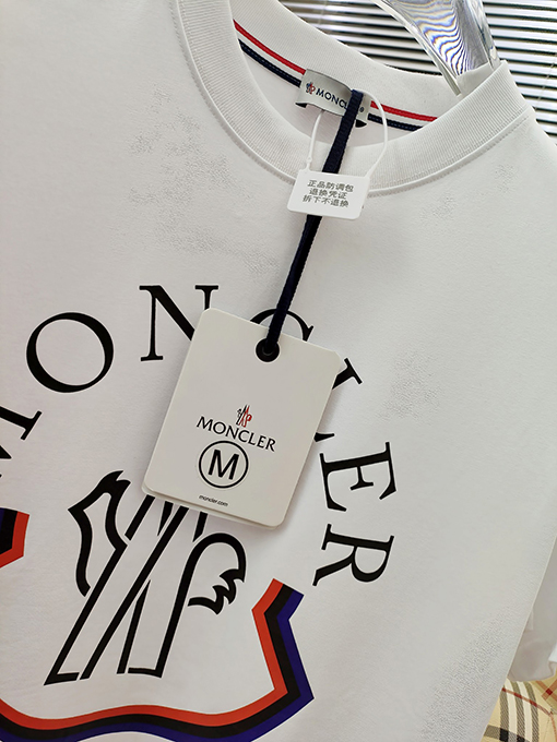 モンクレール 半袖Tシャツメンズレディース 半袖 Tシャツの通販