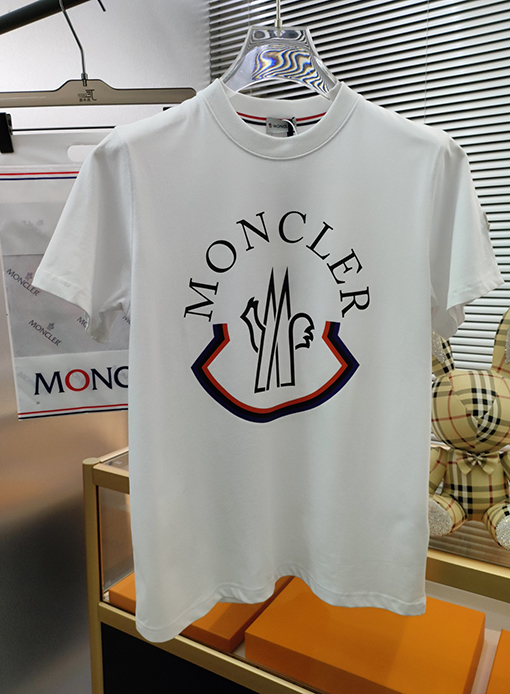 モンクレール 半袖Tシャツメンズレディース 半袖 Tシャツの通販