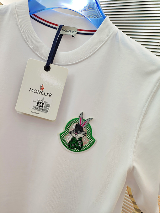 モンクレール 半袖Tシャツメンズレディース 半袖 Tシャツの通販