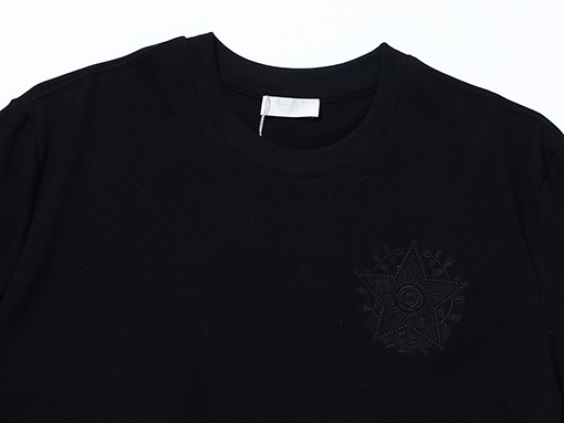 ディオール 五角星とCDの立体印刷が特徴のTシャツ