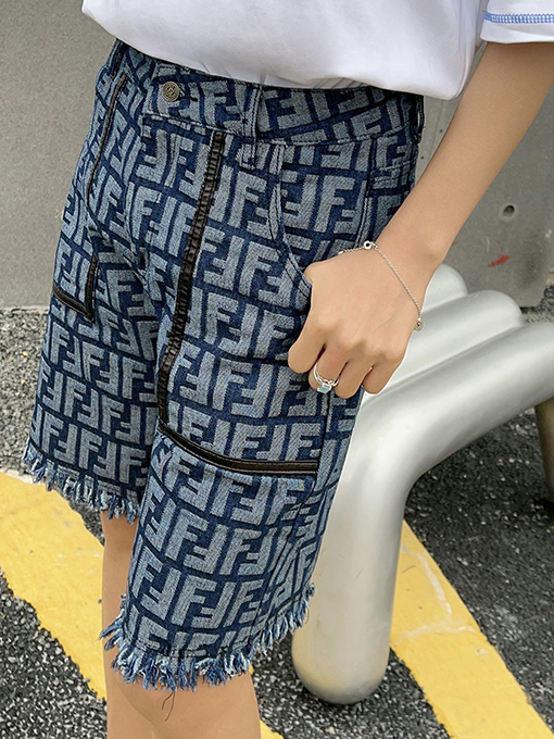 フェンディデニム パンツ スーパーコピー FFロゴ