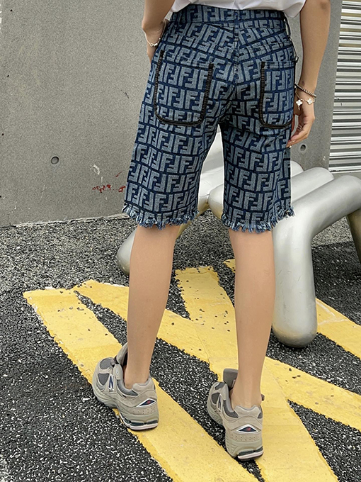 フェンディデニム パンツ スーパーコピー FFロゴ
